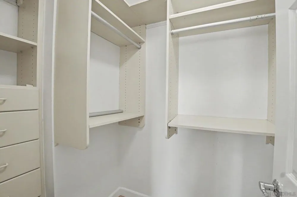 2369 Paseo los Gatos Chula Vista, CA 91914
