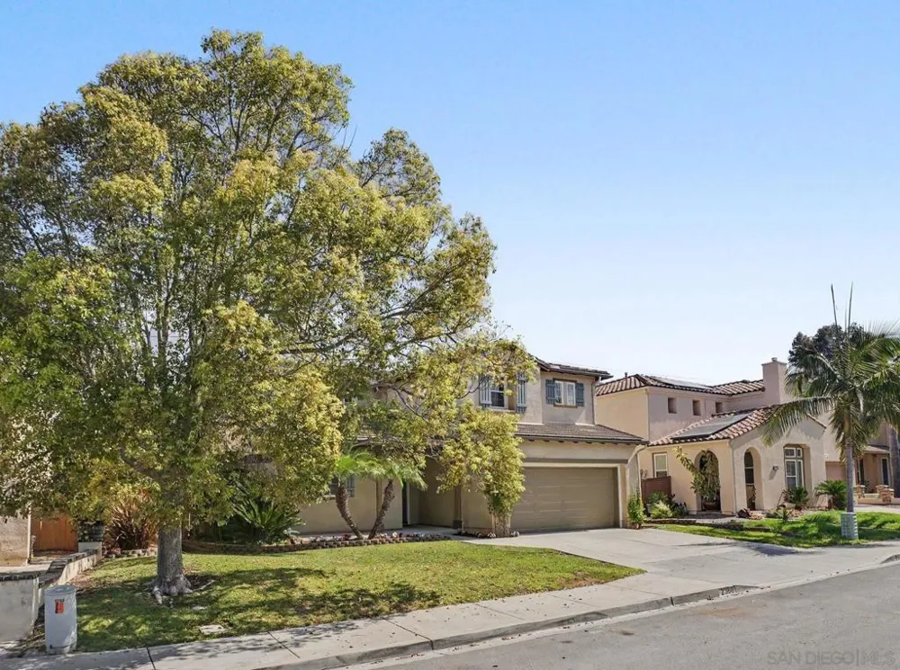 2369 Paseo los Gatos Chula Vista, CA 91914
