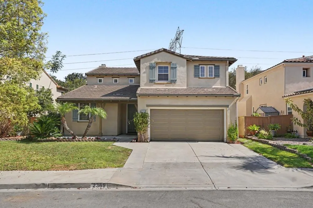 2369 Paseo los Gatos Chula Vista, CA 91914