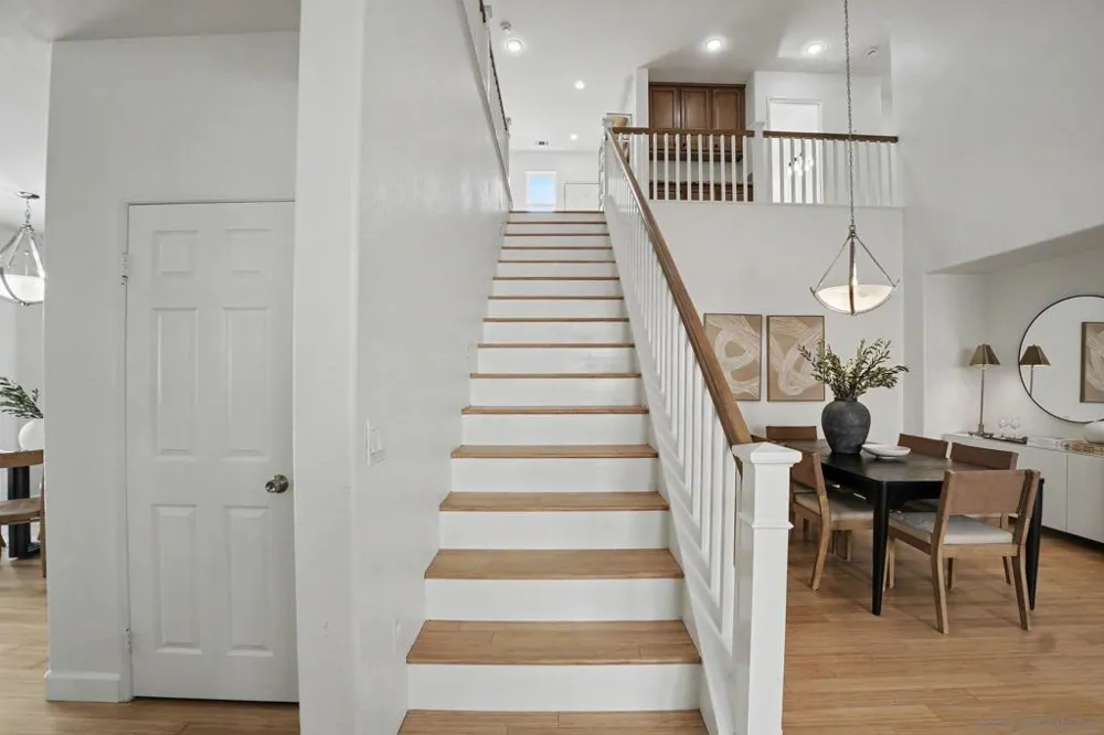 2369 Paseo los Gatos Chula Vista, CA 91914