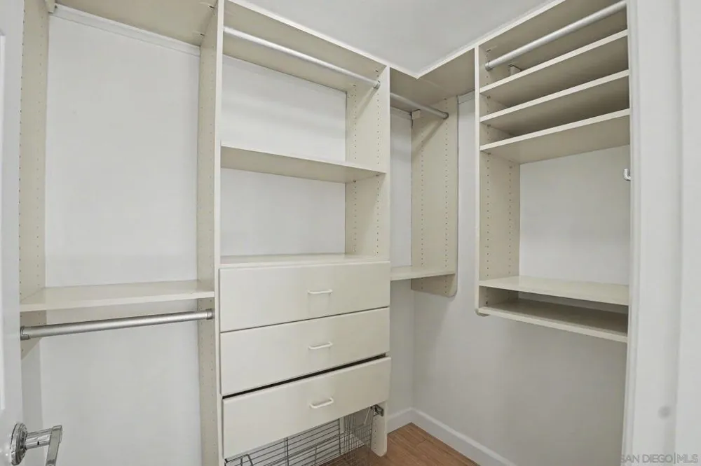 2369 Paseo los Gatos Chula Vista, CA 91914