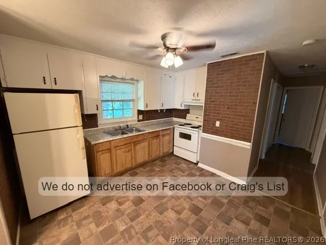 806 Hicks Avenue Fayetteville, NC 28304