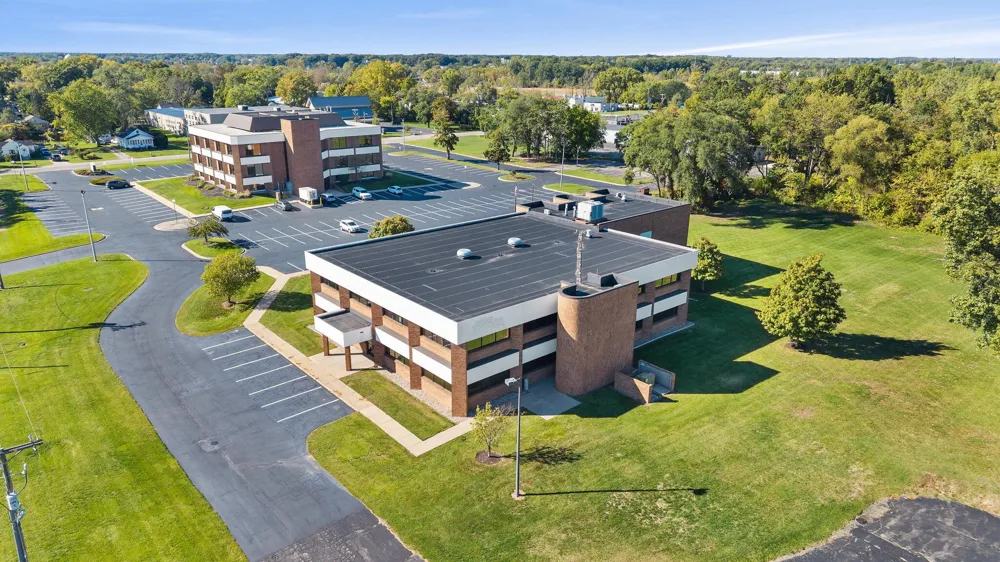 121 Clover Street Holland, MI 49423