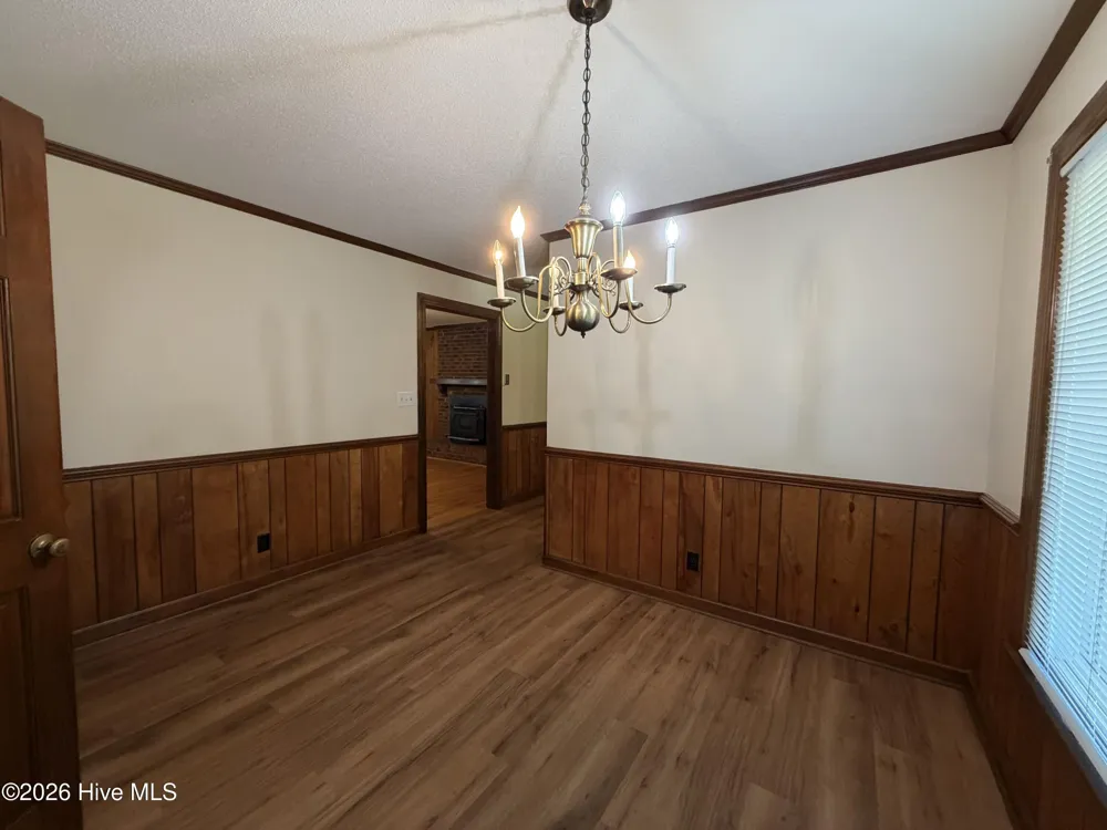 124 Rock Creek Drive S Jacksonville, NC 28540