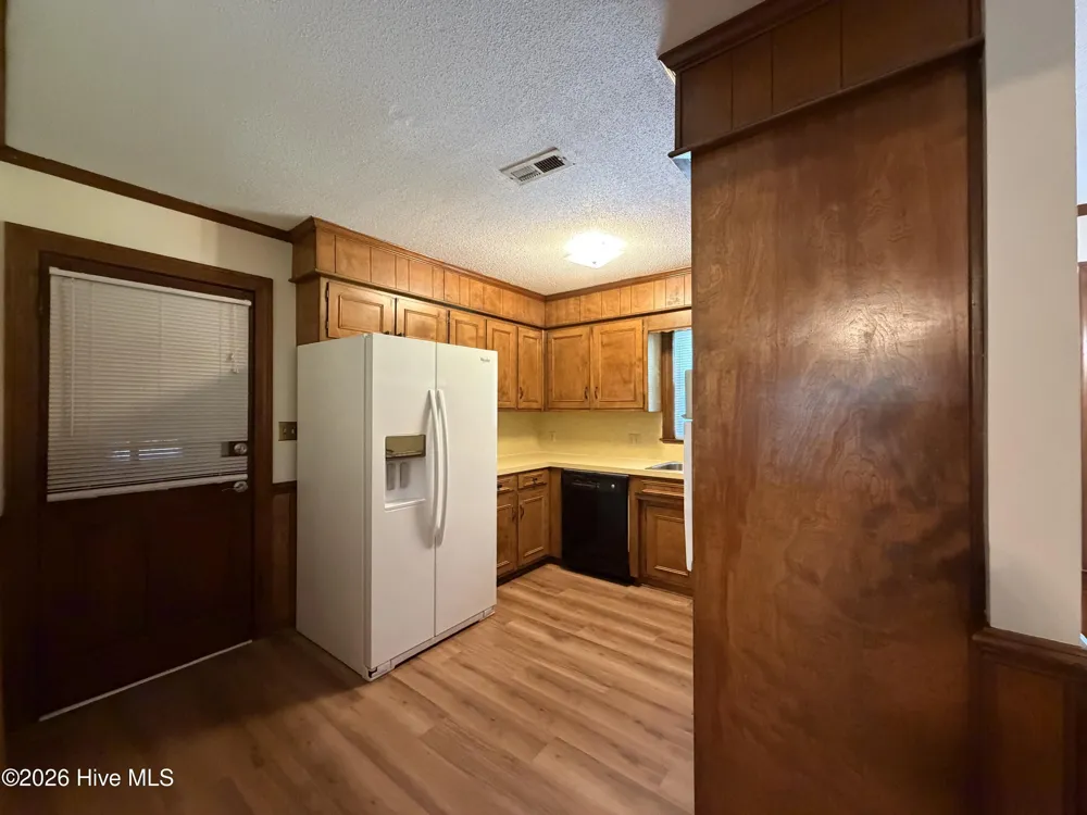 124 Rock Creek Drive S Jacksonville, NC 28540