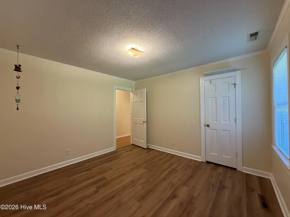 124 Rock Creek Drive S Jacksonville, NC 28540
