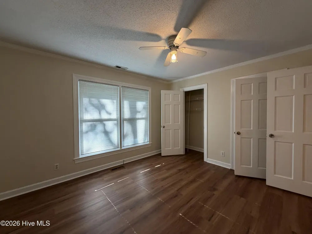 124 Rock Creek Drive S Jacksonville, NC 28540