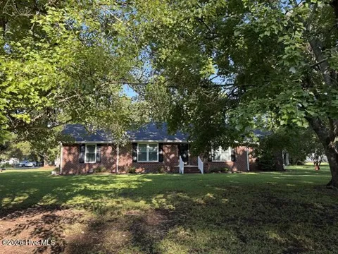 124 Rock Creek Drive S