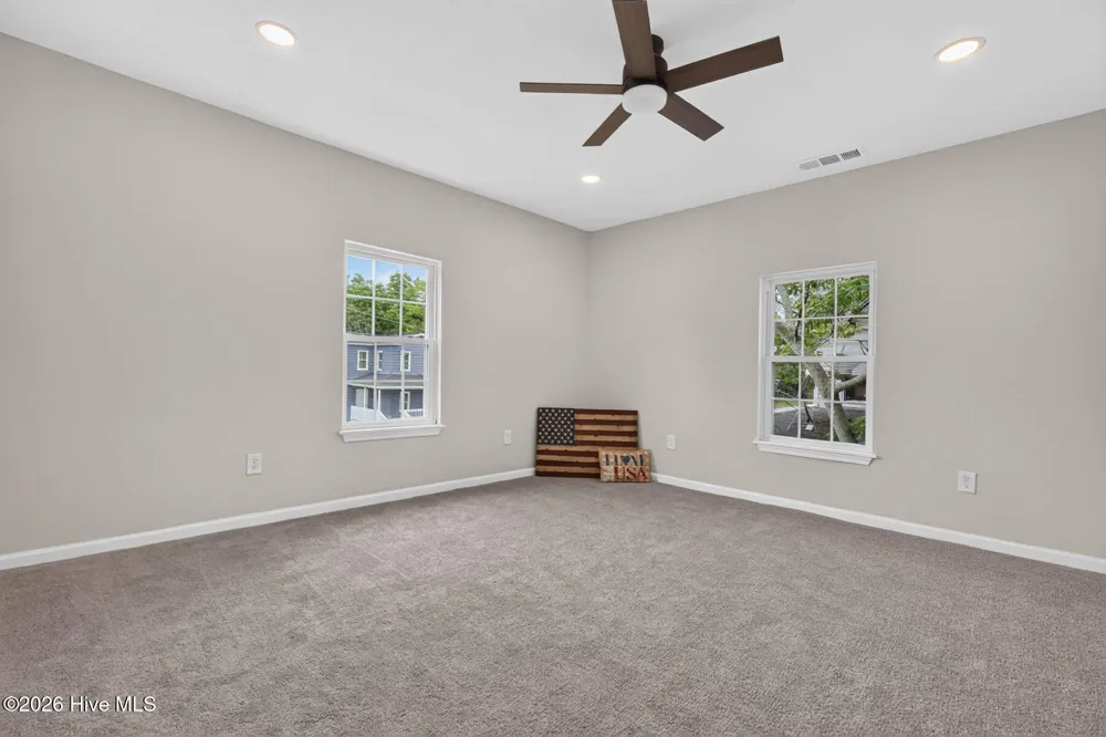116 E Broad Street Elizabeth City, NC 27909