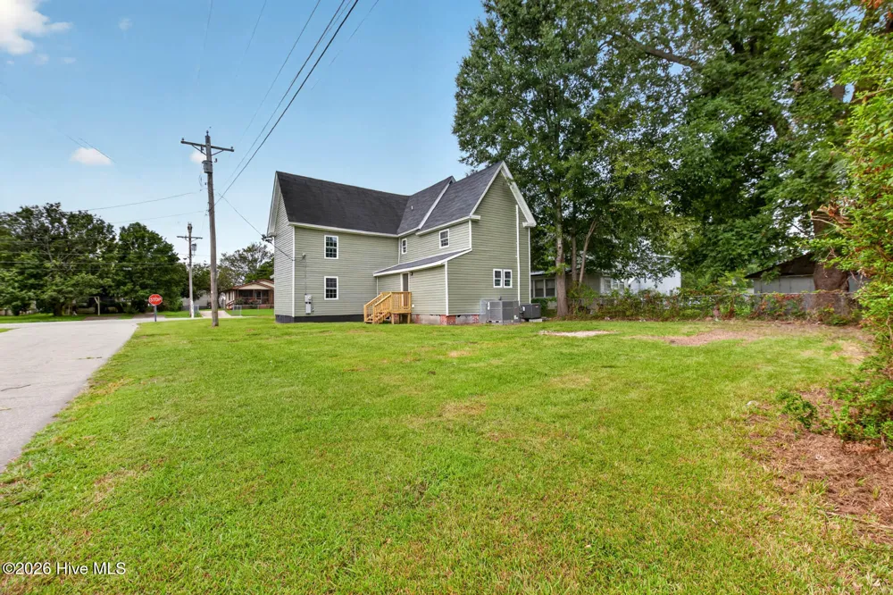 116 E Broad Street Elizabeth City, NC 27909