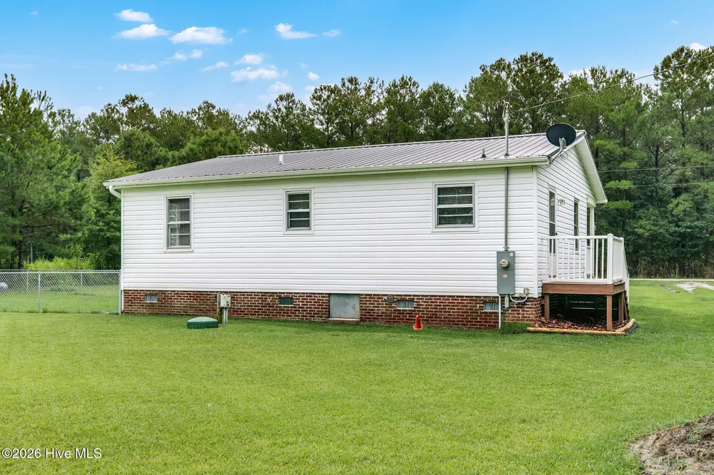 270 Bull Tail Road Wallace, NC 28466