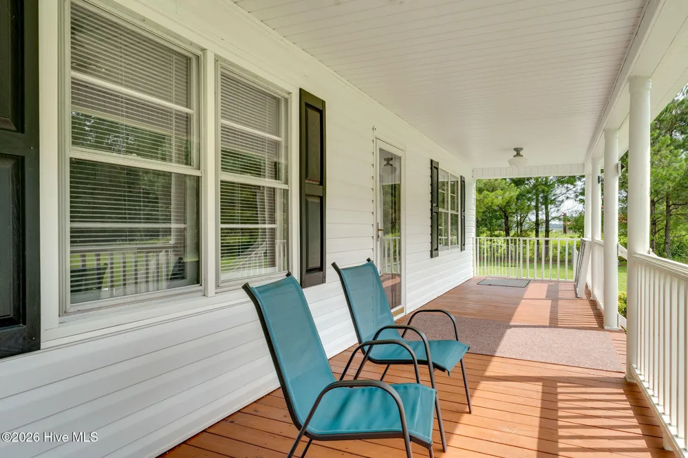 270 Bull Tail Road Wallace, NC 28466