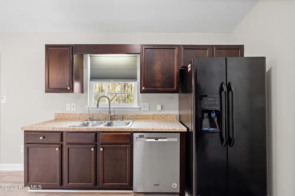 322 Reid Court Jacksonville, NC 28540