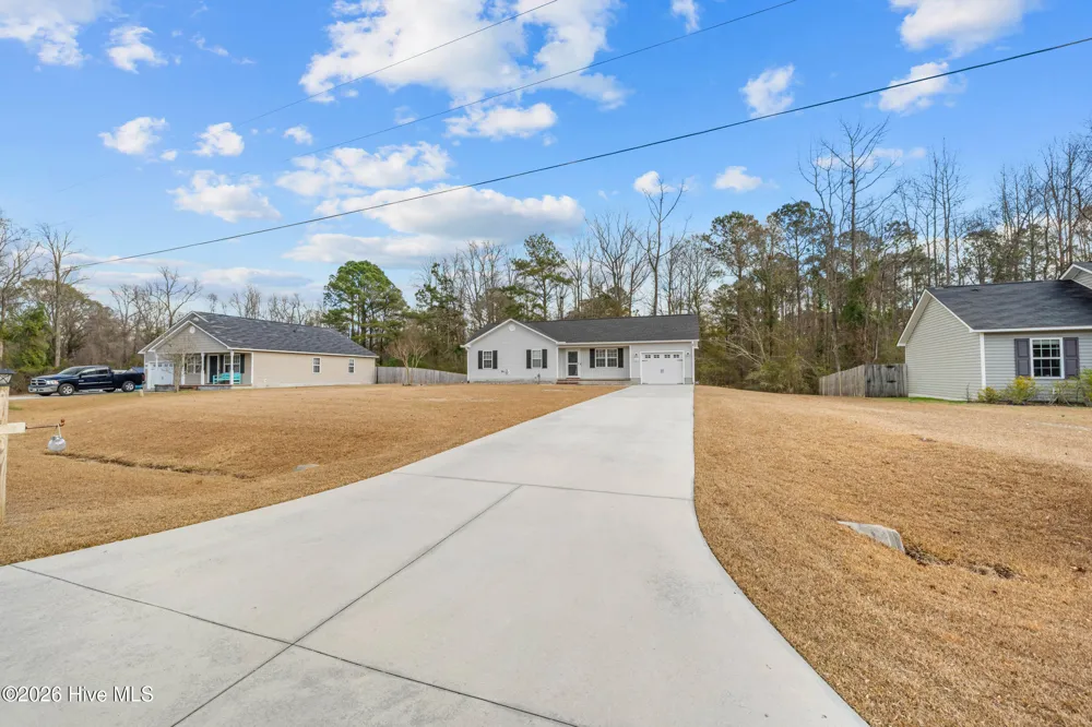 322 Reid Court Jacksonville, NC 28540