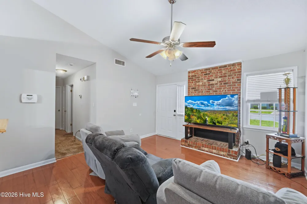 118 Hunting Green Drive Jacksonville, NC 28546