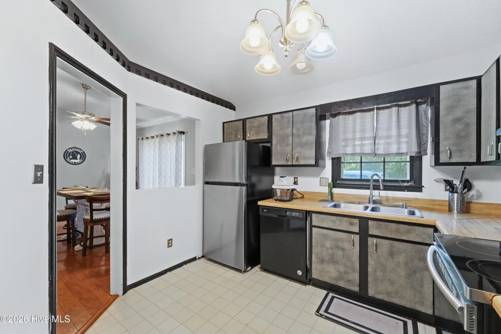 118 Hunting Green Drive Jacksonville, NC 28546