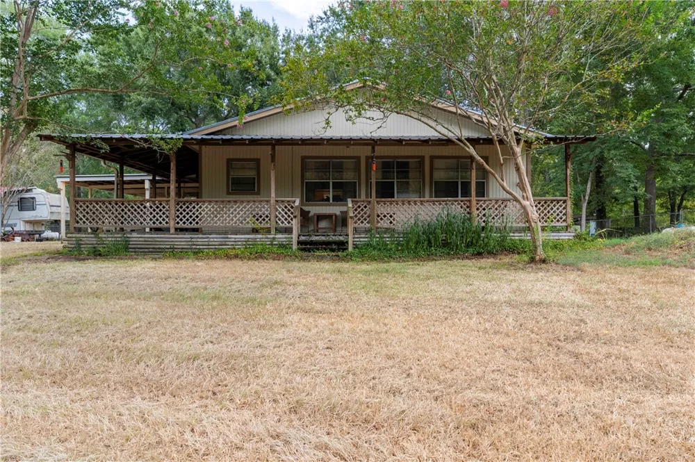 846 Bentwood Bend Livingston, TX 77351
