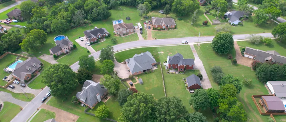 1205 WOODVALE DRIVE Mount Juliet, TN 37122
