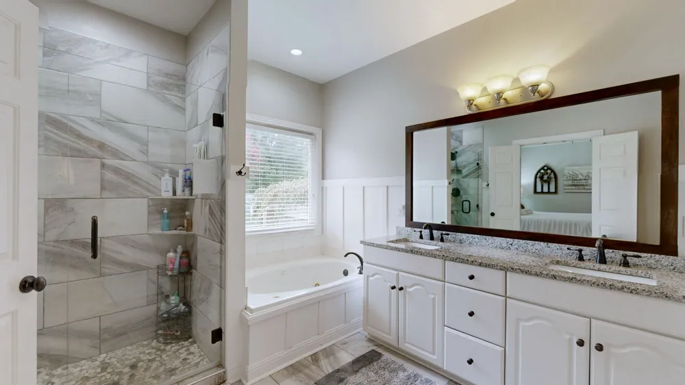 1205 WOODVALE DRIVE Mount Juliet, TN 37122