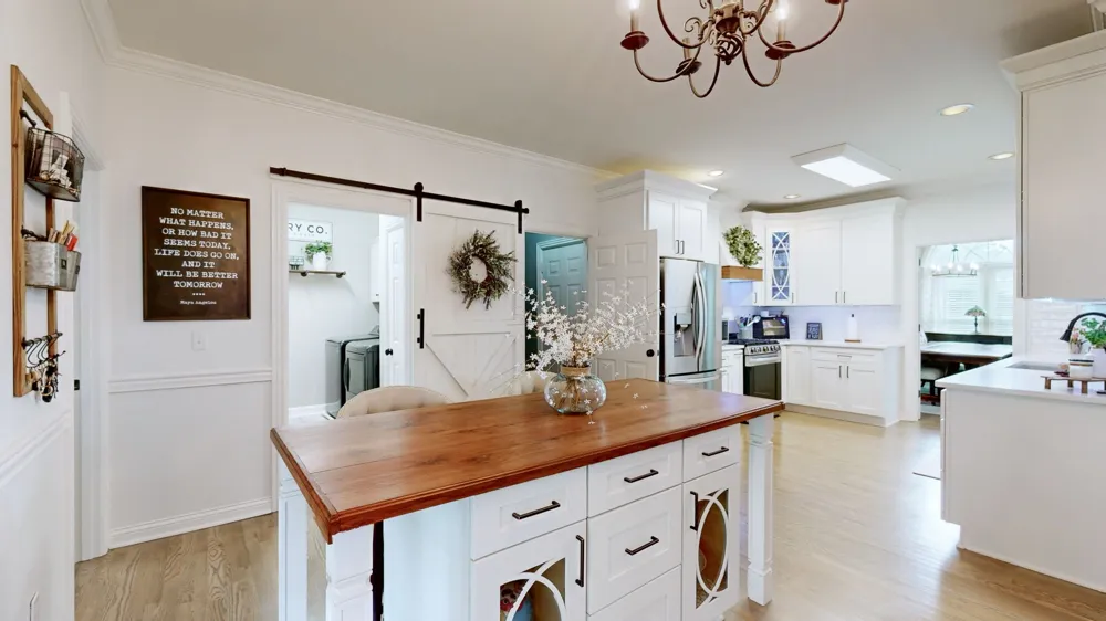 1205 WOODVALE DRIVE Mount Juliet, TN 37122