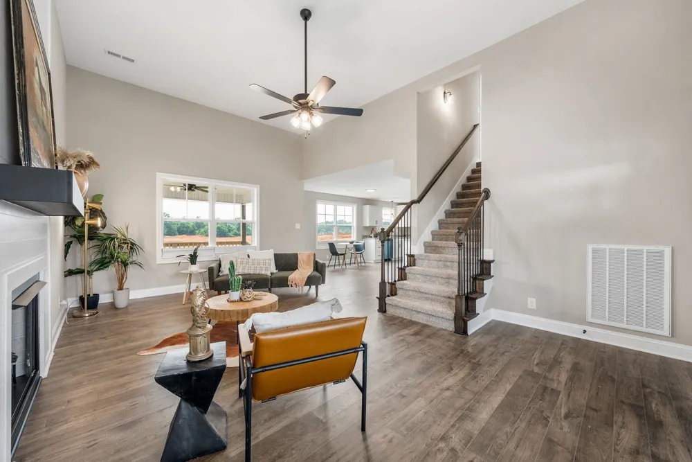 363 Cardinal Creek Clarksville, TN 37040