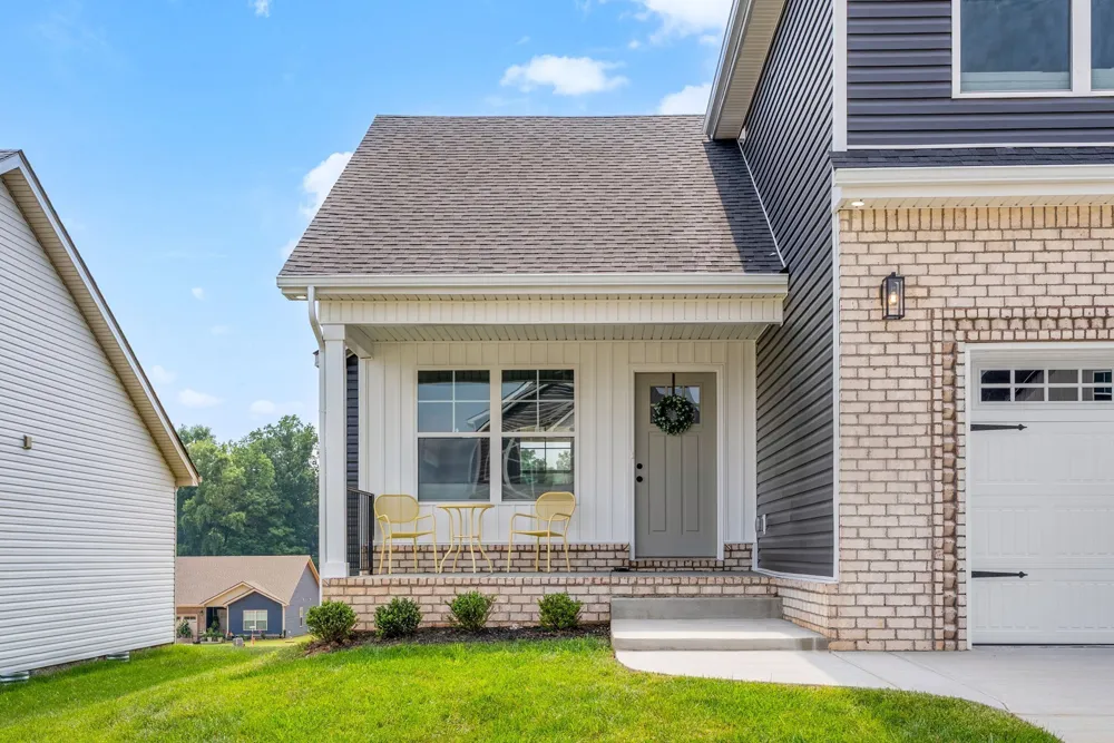363 Cardinal Creek Clarksville, TN 37040