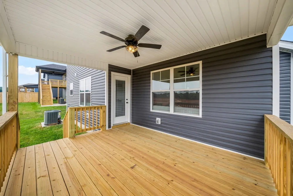 363 Cardinal Creek Clarksville, TN 37040