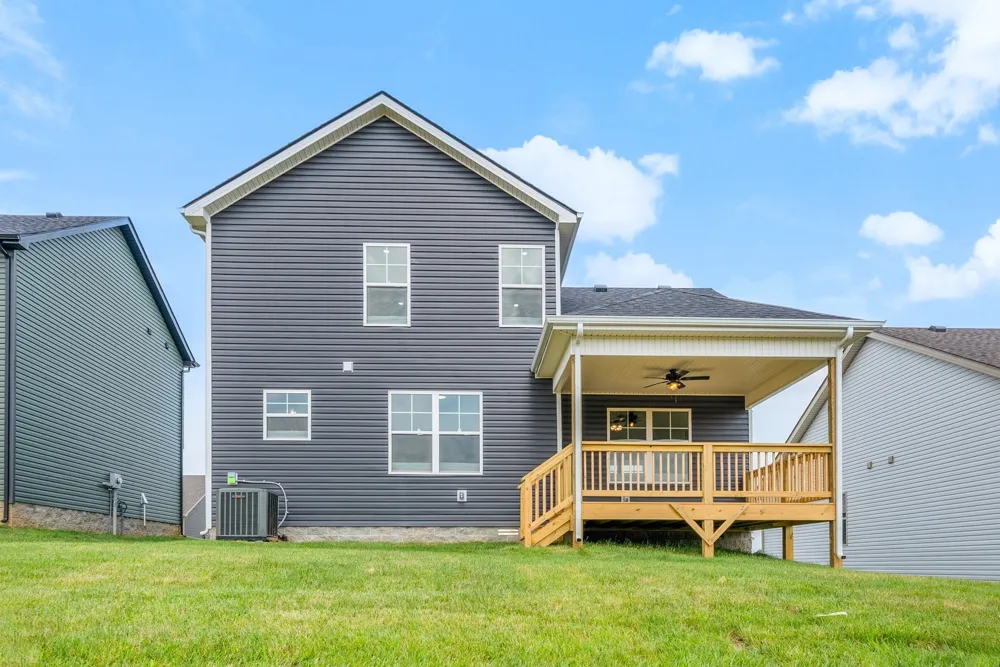 363 Cardinal Creek Clarksville, TN 37040