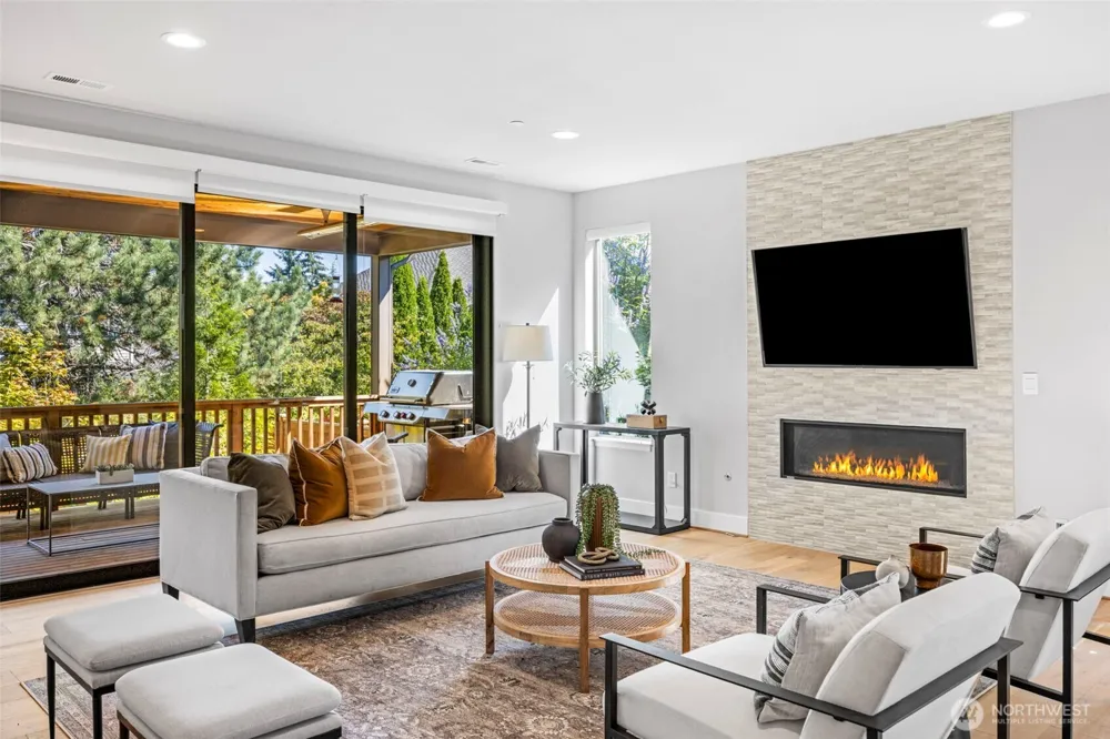 16022 124th Court NE Woodinville, WA 98072