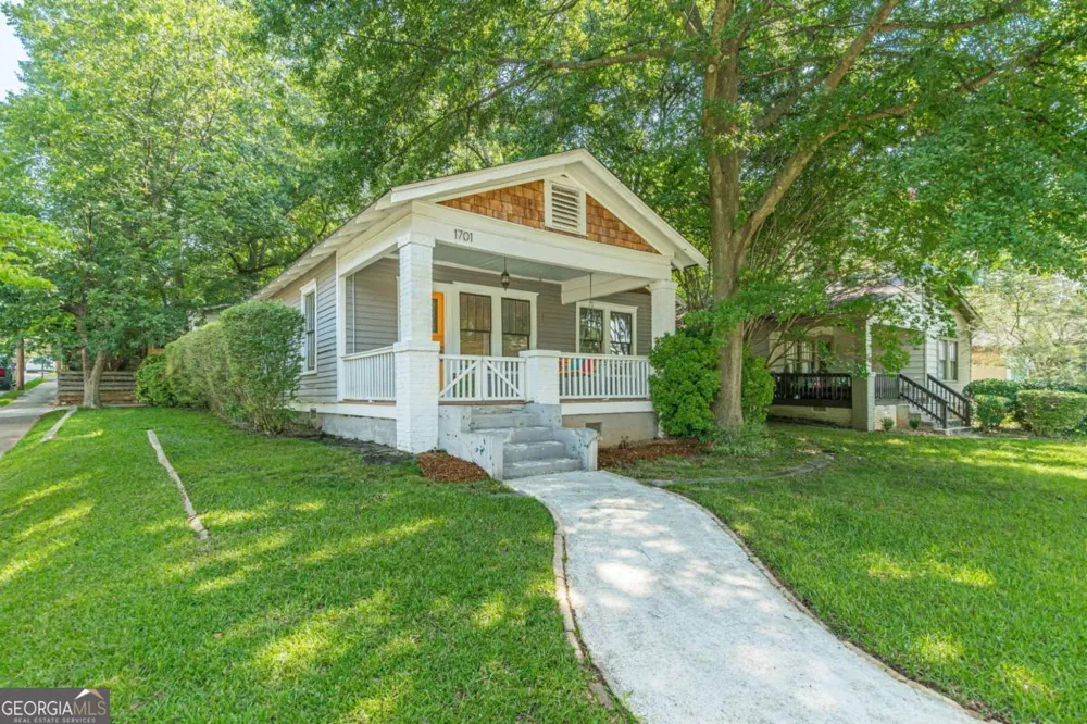 1701 Neely AVE East Point, GA 30344