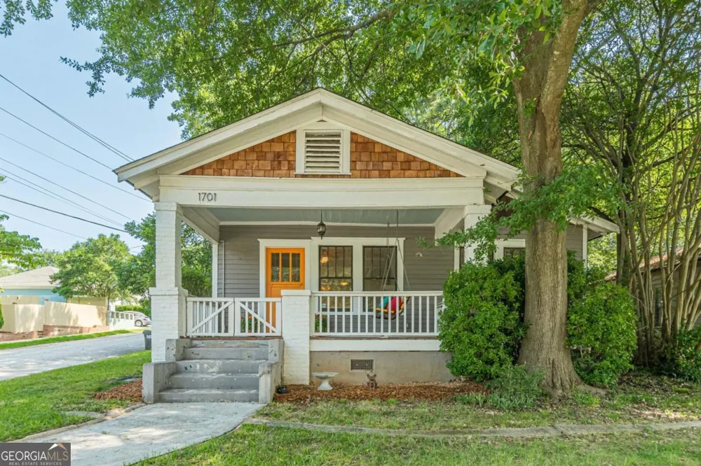 1701 Neely AVE East Point, GA 30344