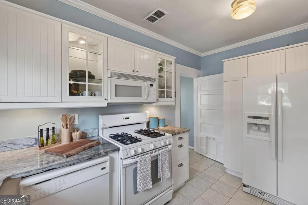 1701 Neely AVE East Point, GA 30344