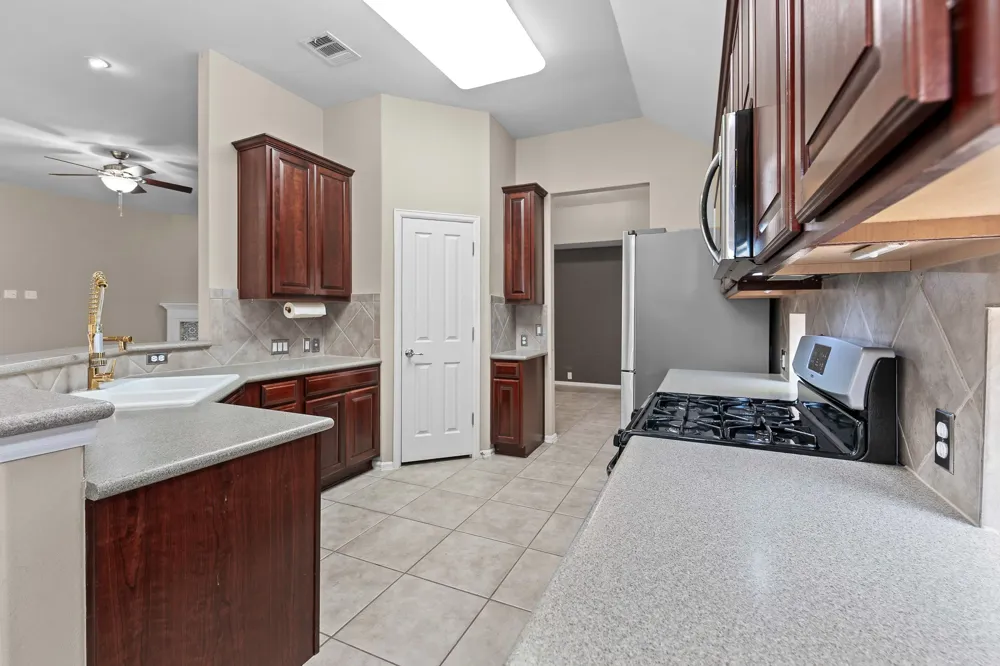352 Sweet Gum Kyle, TX 78640