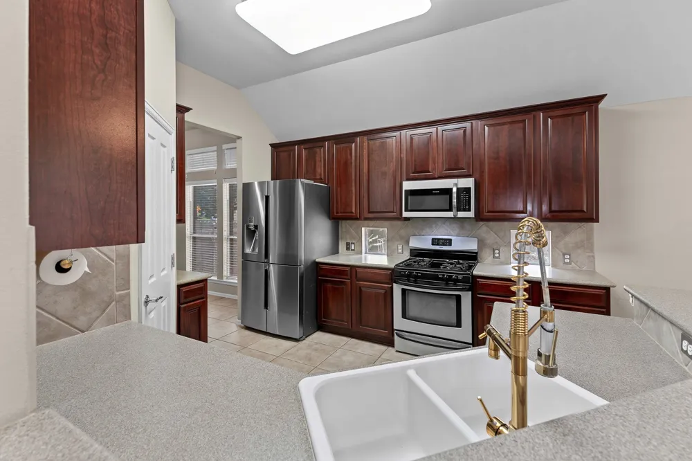 352 Sweet Gum Kyle, TX 78640