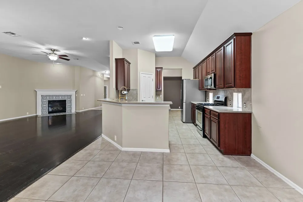 352 Sweet Gum Kyle, TX 78640