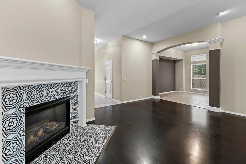 352 Sweet Gum Kyle, TX 78640
