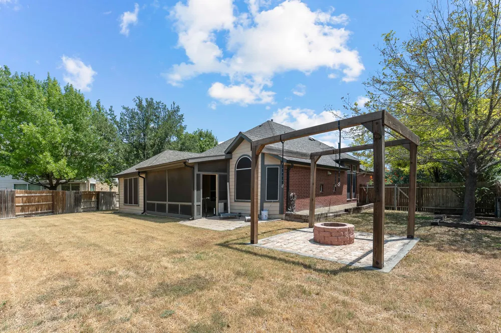 352 Sweet Gum Kyle, TX 78640