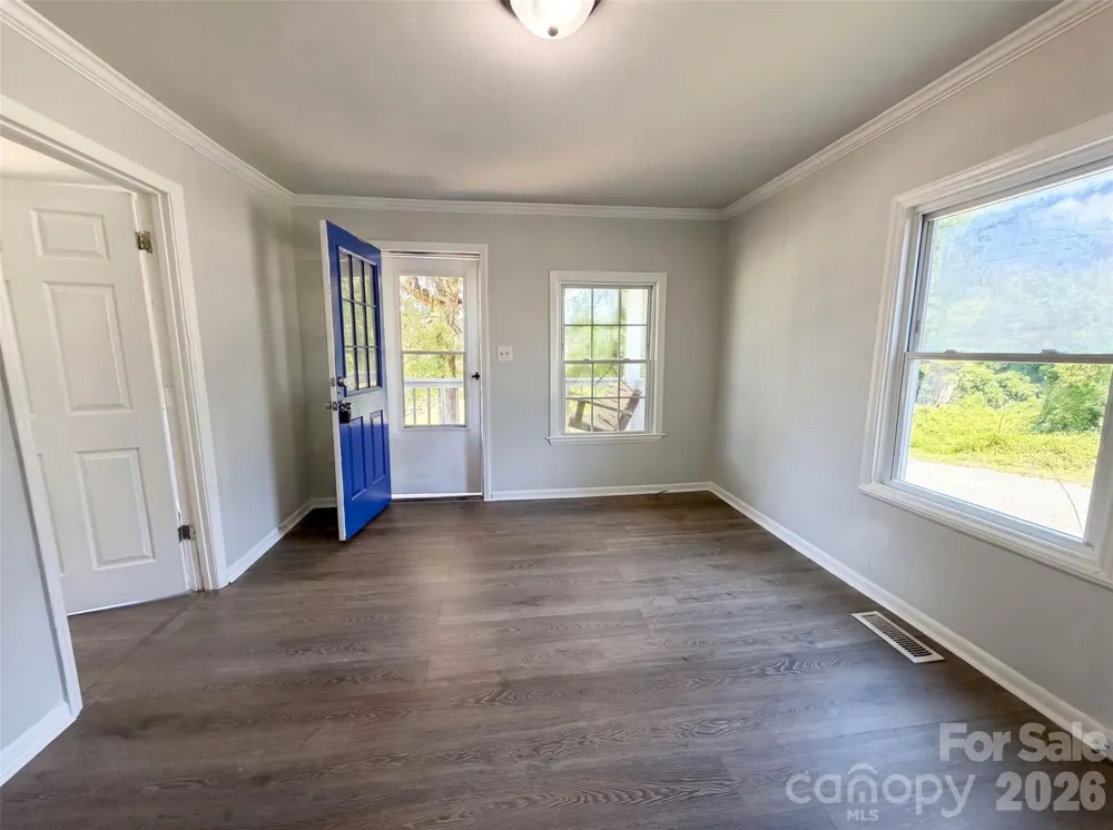 123 E Farmview Street Gastonia, NC 28054