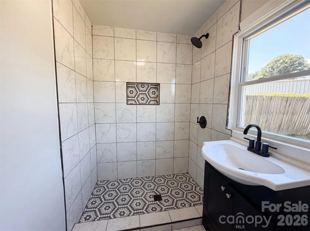 123 E Farmview Street Gastonia, NC 28054