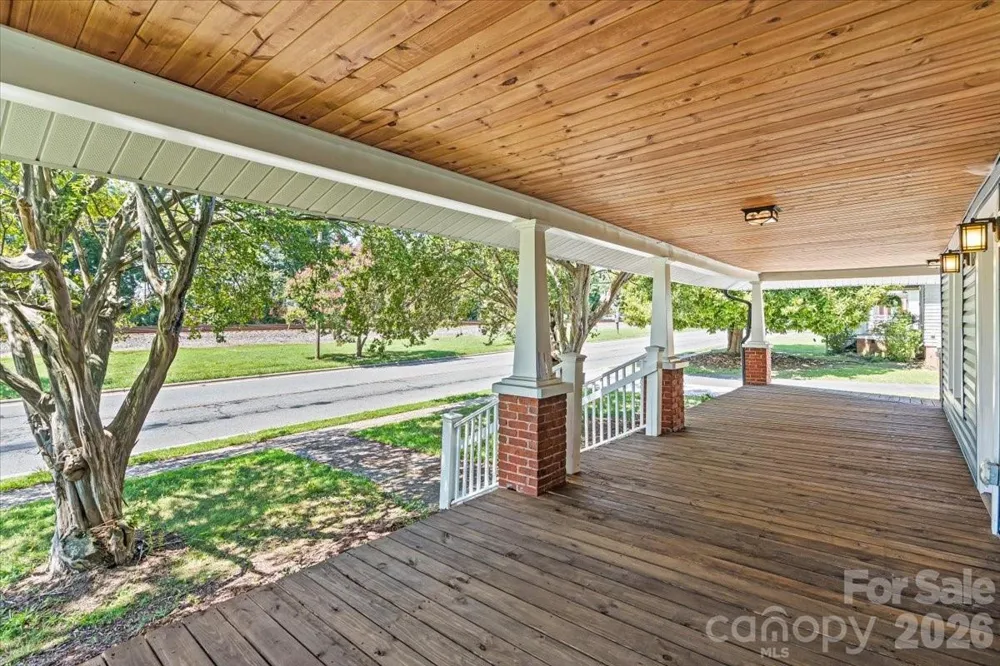 317 S Ridge Avenue Kannapolis, NC 28083