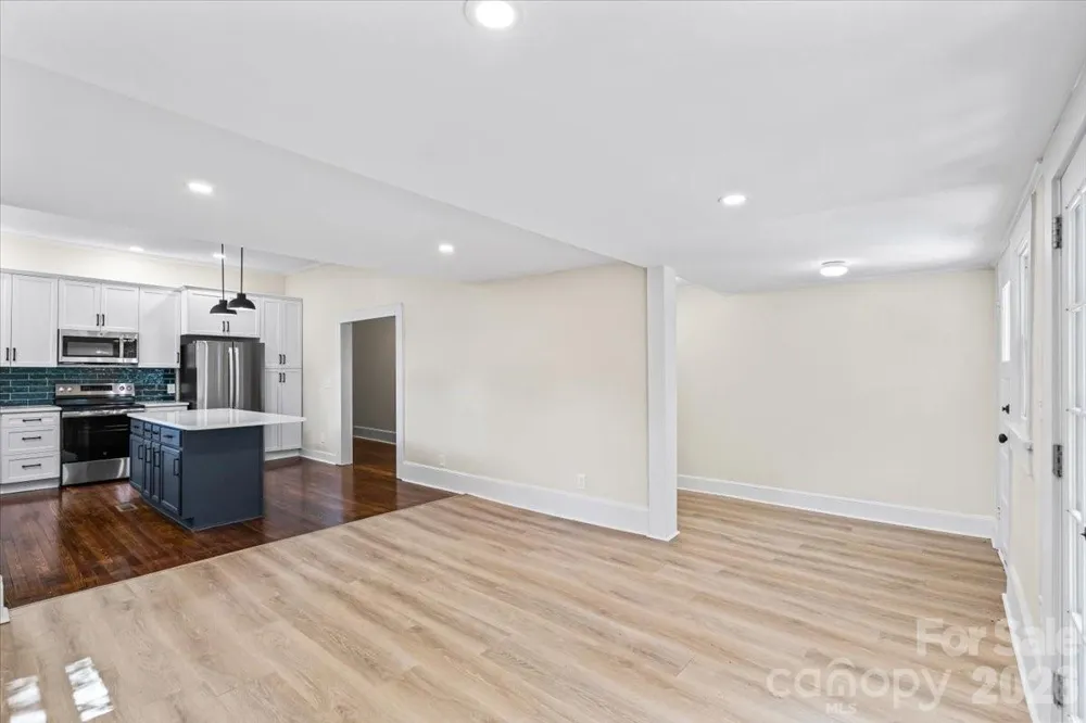317 S Ridge Avenue Kannapolis, NC 28083