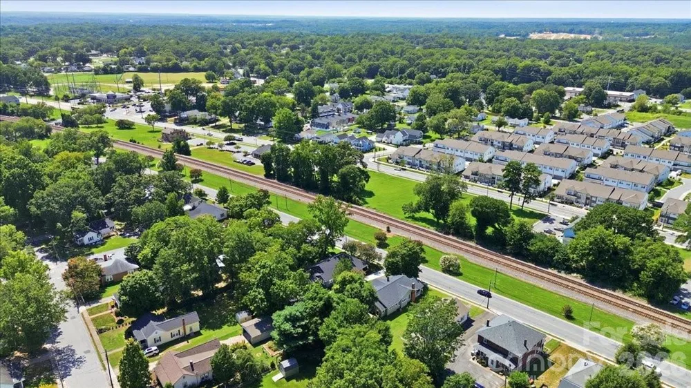 317 S Ridge Avenue Kannapolis, NC 28083