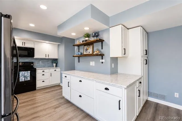 6937 E Briarwood Drive Centennial, CO 80112