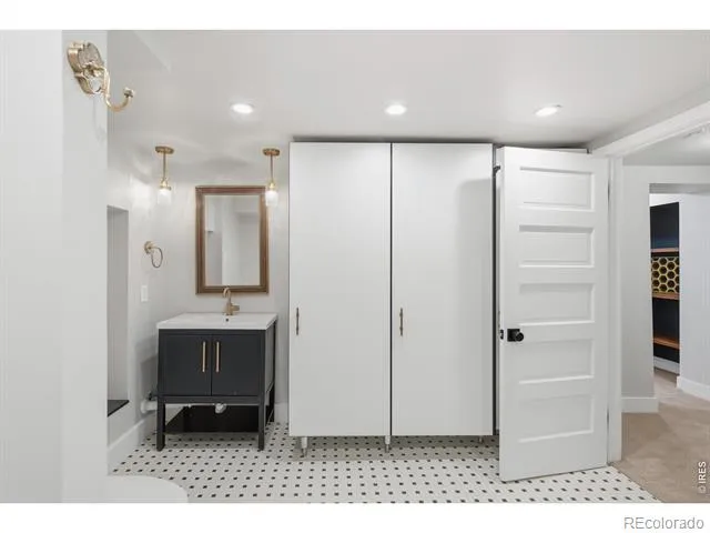 4276 Green Court Denver, CO 80211