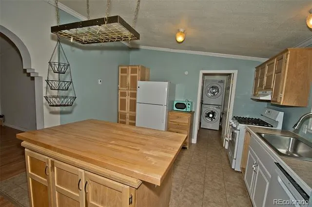 2077 Medicine Bow Overlook Crestone, CO 81131