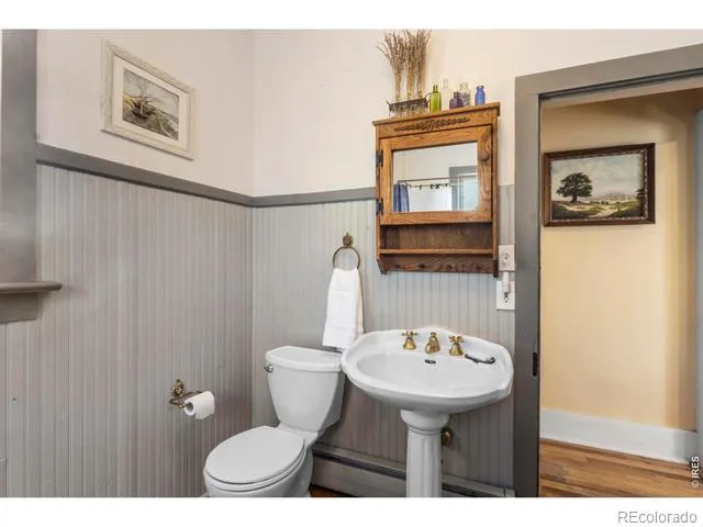 128 Bowen Street Longmont, CO 80501