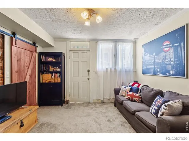 128 Bowen Street Longmont, CO 80501
