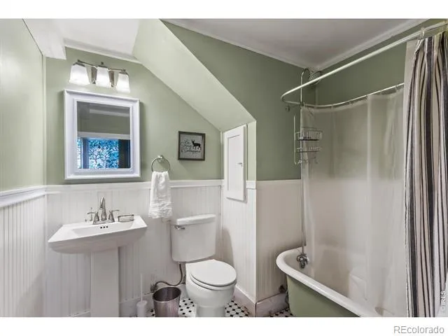 128 Bowen Street Longmont, CO 80501