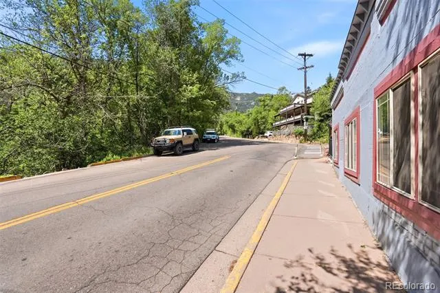 370 Ruxton Avenue Manitou Springs, CO 80829