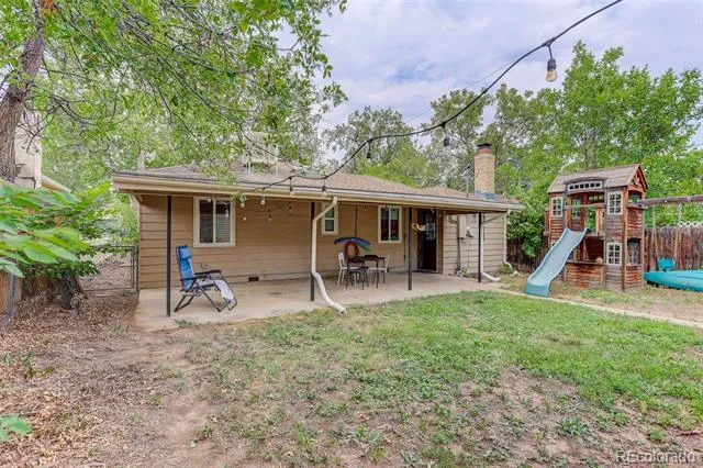 1664 Ironton Street Aurora, CO 80010